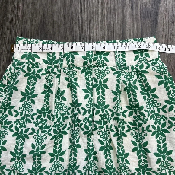 Skies Are Blue Floral High Waist Pleated Trouser Shorts Size Small Green - Picture 3 of 7